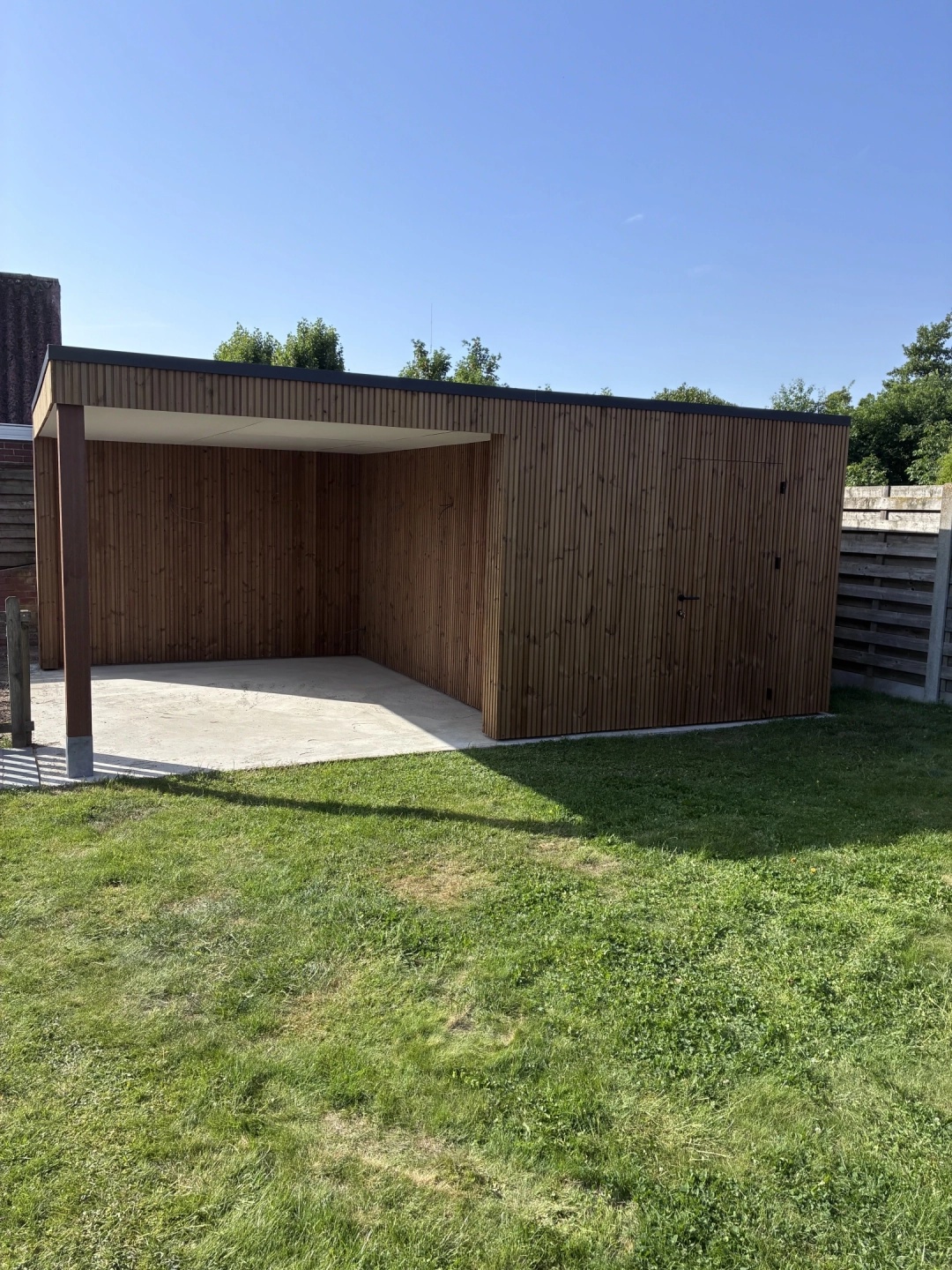 Houten bijgebouw