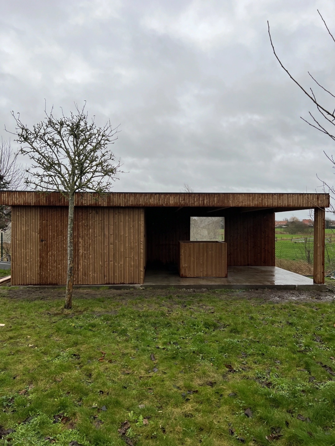 Houten bijgebouw